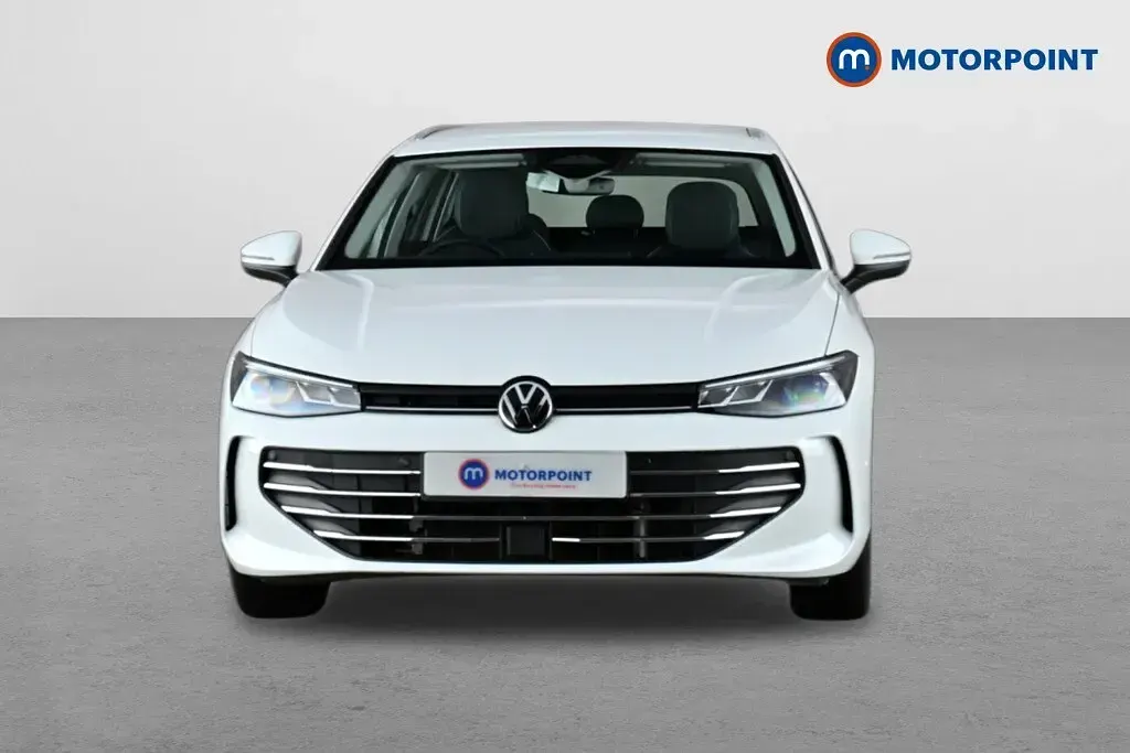 Used VW Passat Life 204 HP (150 kW) 2025 White Estate
