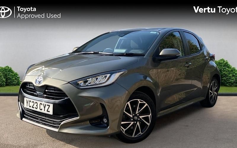 Used Toyota Yaris Hybrid Design 116 HP (85 kW) 2026 Hatchback