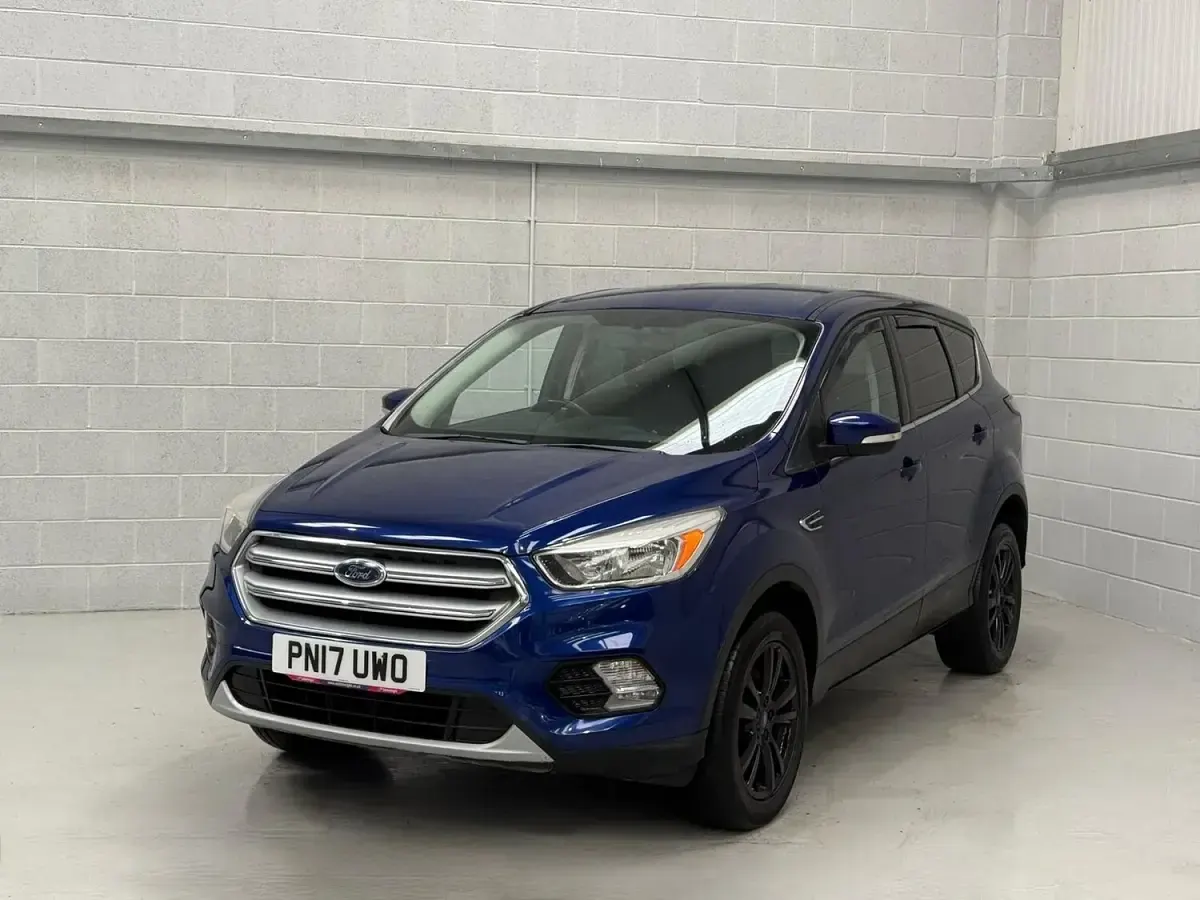 Used Ford Kuga Zetec 120 HP (88 kW) 2017 Blue SUV