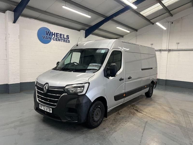 Grey Used 2023 Renault Master Business Van | £15,790 (Fair price) - Image 1/4
