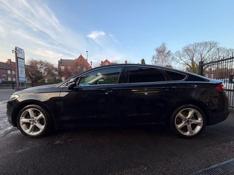 Used Ford Mondeo Titanium 150 HP (110 kW) 2016 Black Hatchback
