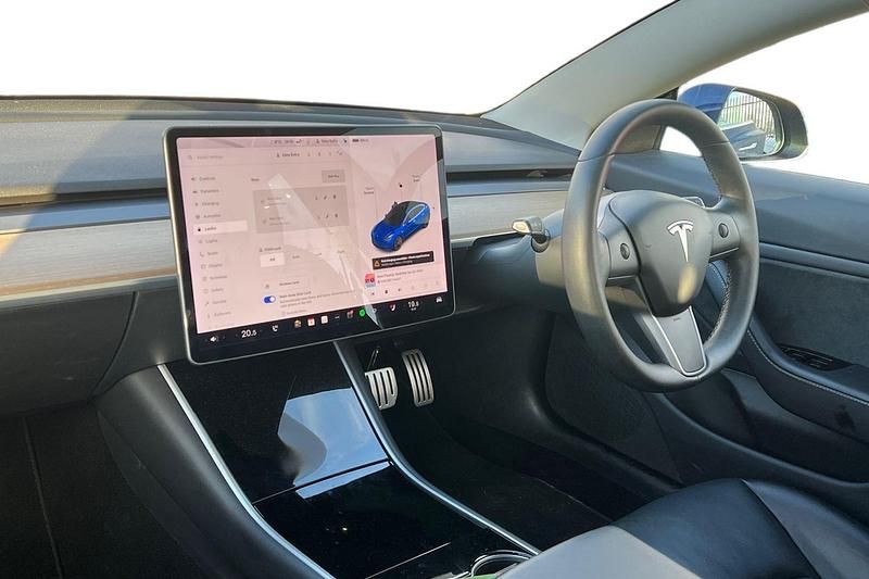 Used Tesla Model 3 Performance 82 kW (112 HP) 2019 Blue Sedan
