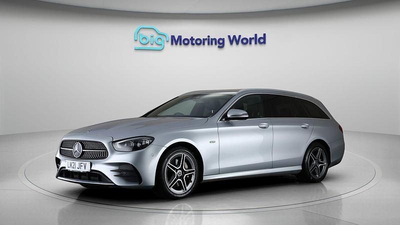 Used Mercedes E300 AMG line 302 HP (222 kW) 2021 Silver Estate