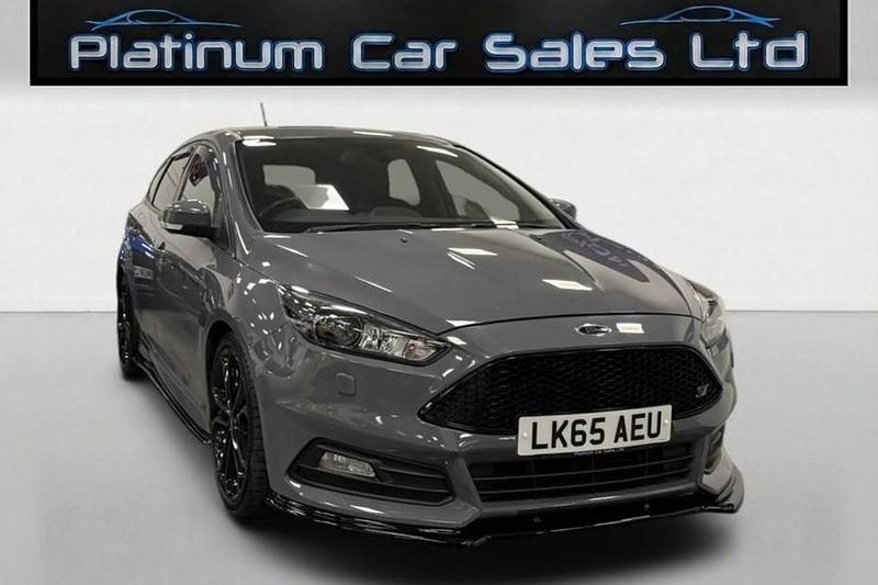Używany Ford Focus ST 2015 Szary Hatchback