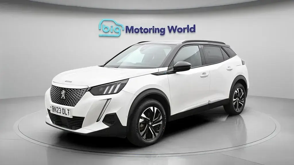 Second-hand Peugeot e-2008 GT 100 kW (136 CP) 2023 SUV