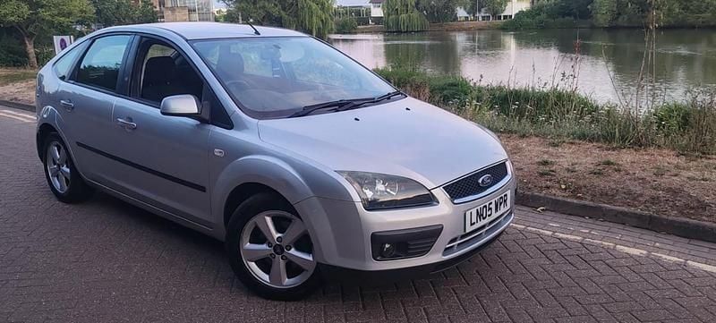 Silver Used 2005 Ford Focus Zetec Hatchback | £1,100 (Super price) - Image 1/4