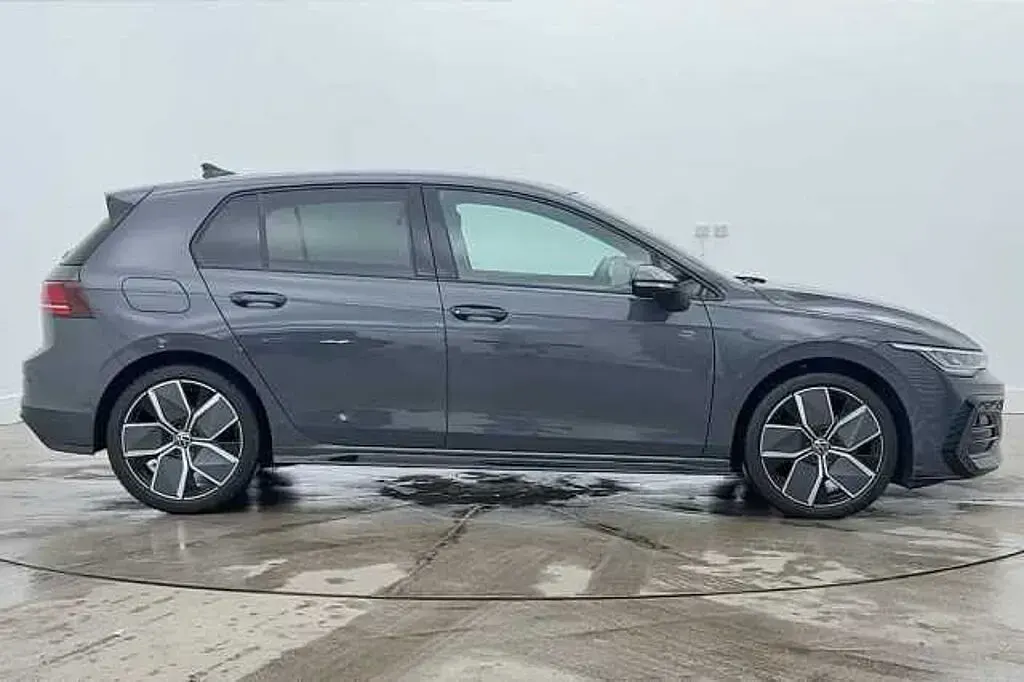 Used VW Golf VIII 150 HP (110 kW) 2025