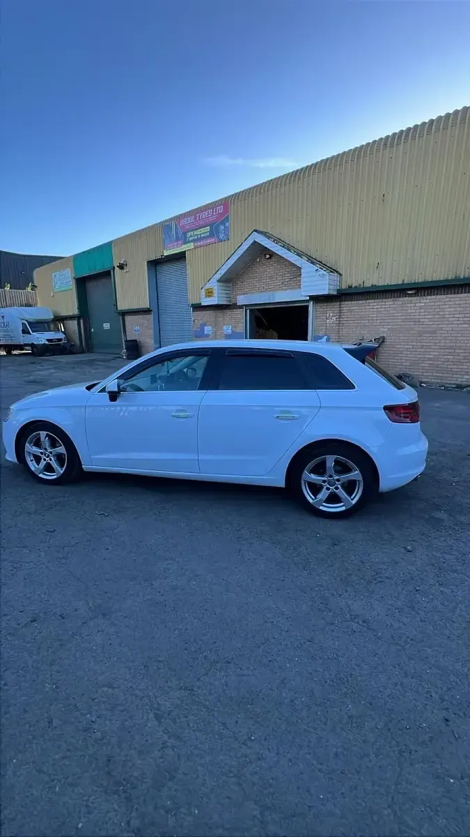 Used Audi A3 Sport 108 HP (79 kW) 2016 White Hatchback