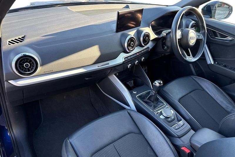 Used Audi Q2 S-Line 150 HP (110 kW) 2021 Blue SUV