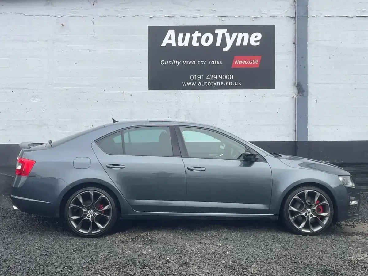 Używany Skoda Octavia vRS 2016 Szary Hatchback