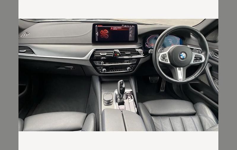 Used BMW 520 M Sport 180 HP (132 kW) 2022 Grey Sedan