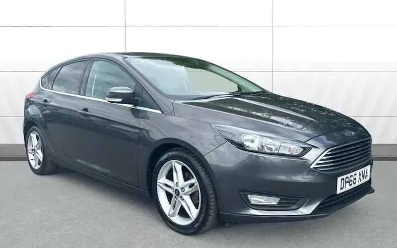 Used Ford Focus Zetec 101 HP (74 kW) 2016 Hatchback