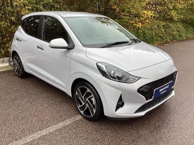 Grey New 2025 Hyundai i10 Premium Hatchback | £16,597 (Fair price) - Image 1/4