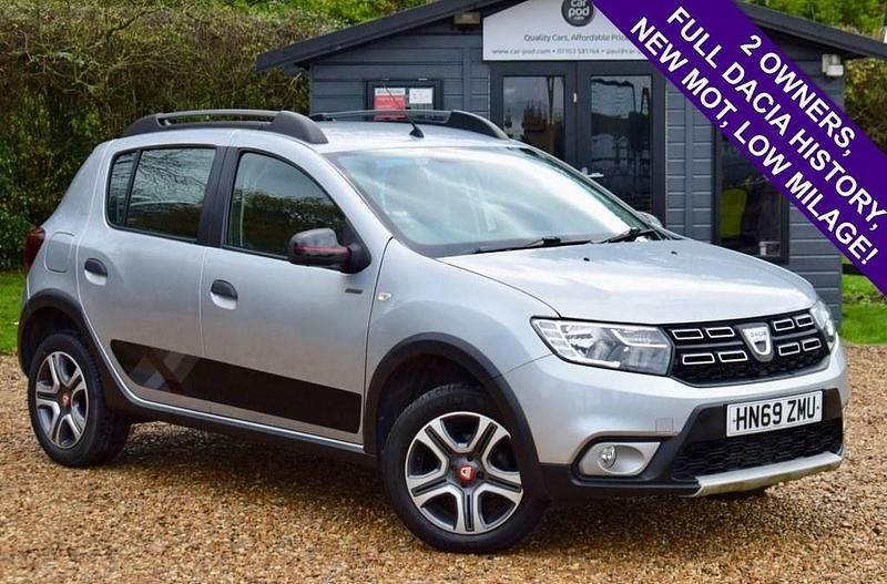 Grey Used 2019 Dacia Sandero Stepway Hatchback | £7,995 (Fair price) - Image 1/2