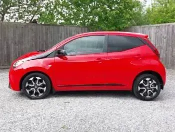 Used Toyota Aygo Trend 72 HP (52 kW) 2020 Red Hatchback