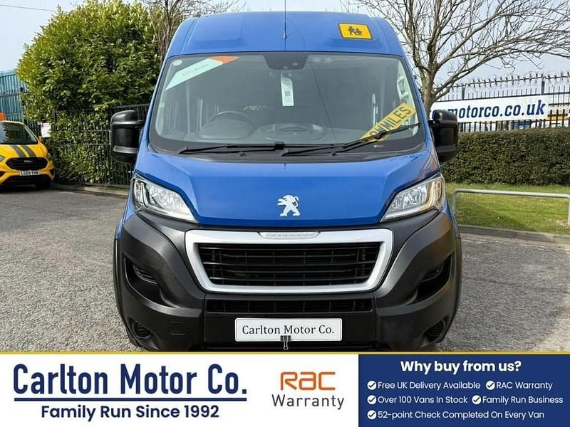 Used Peugeot Boxer 130 HP (95 kW) 2018 Blue Van