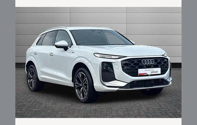 Used Audi Q3 S-Line 272 HP (200 kW) 2025 Glacier white SUV