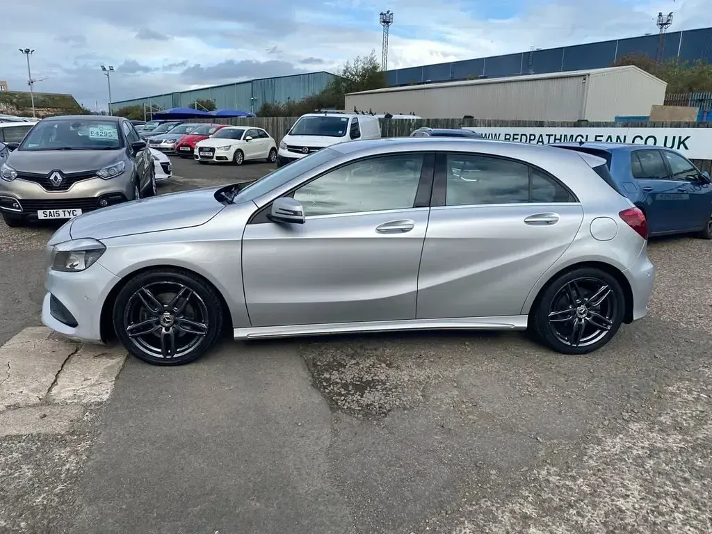 Used Mercedes A180 Executive 122 HP (89 kW) 2017 Silver Hatchback