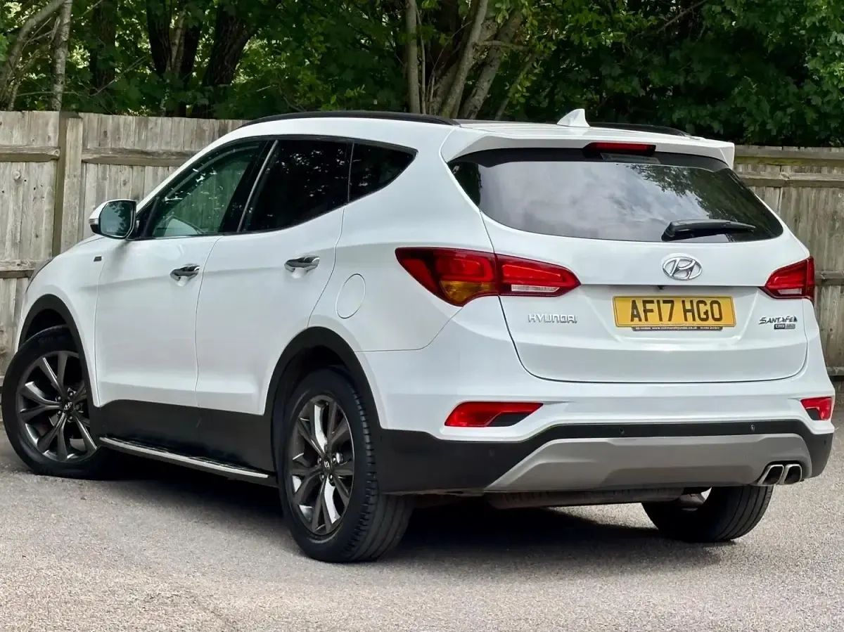 Used Hyundai Santa Fe Edition 200 HP (147 kW) 2017 White SUV