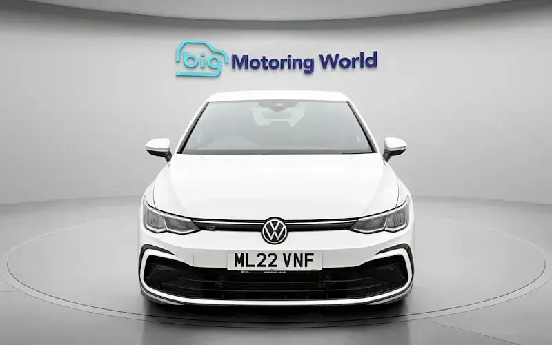 Used VW Golf VIII R-line 150 HP (110 kW) 2024 Hatchback