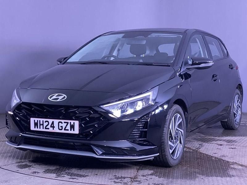 Used Hyundai i20 Advanced 100 HP (73 kW) 2024 Black Hatchback