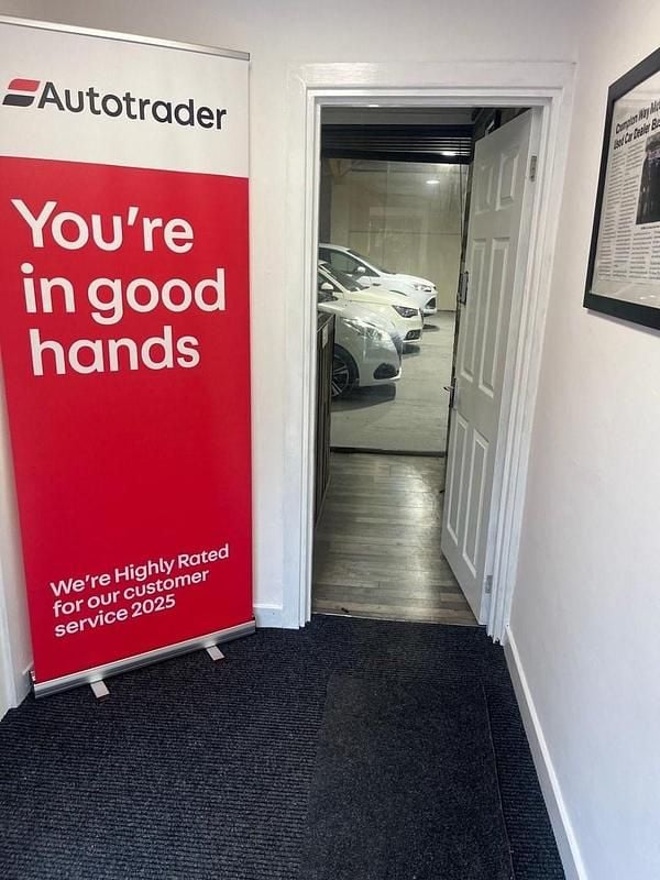 Used Vauxhall Astra SRi 115 HP (84 kW) 2014 White Hatchback