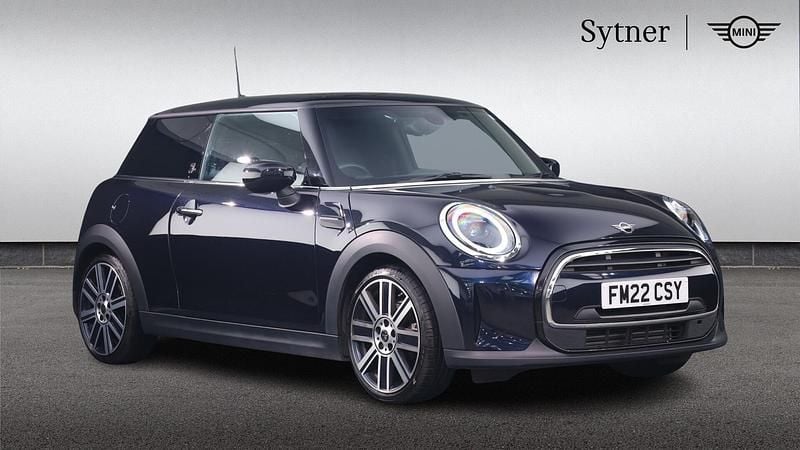Black Used 2022 Mini Cooper Exclusive Hatchback | £18,250 (A bit pricey) - Image 1/4
