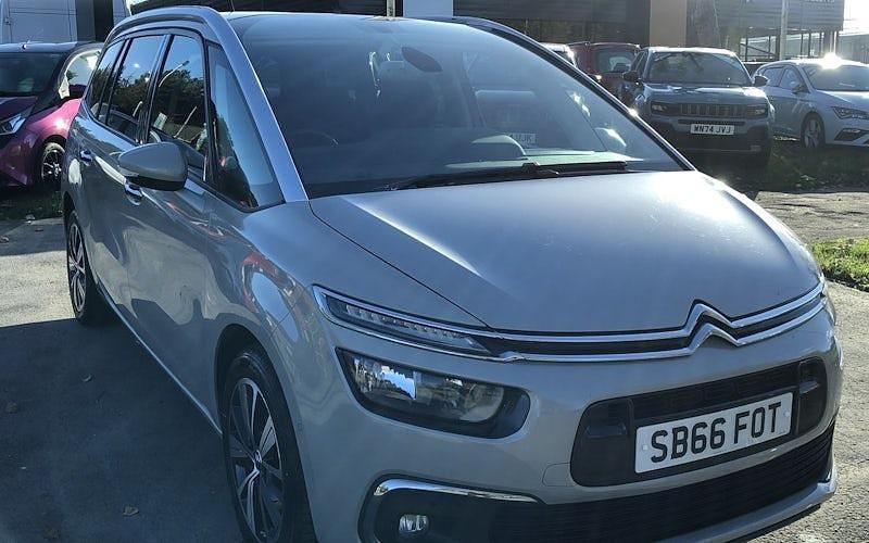 Used Citroën C4 SpaceTourer Flair 120 HP (88 kW) 2017 MPV
