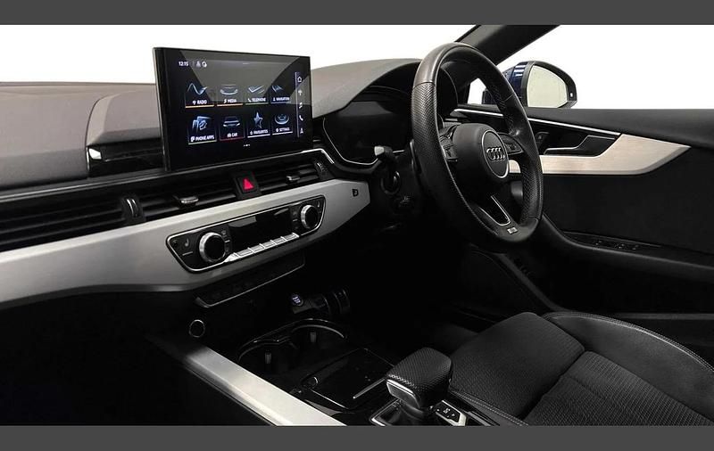 Used Audi A5 Sportback S-Line 161 HP (118 kW) 2023 Blue Hatchback