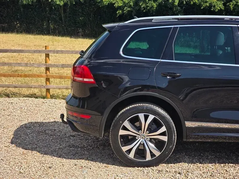 Used VW Touareg R-line 2014 Black SUV