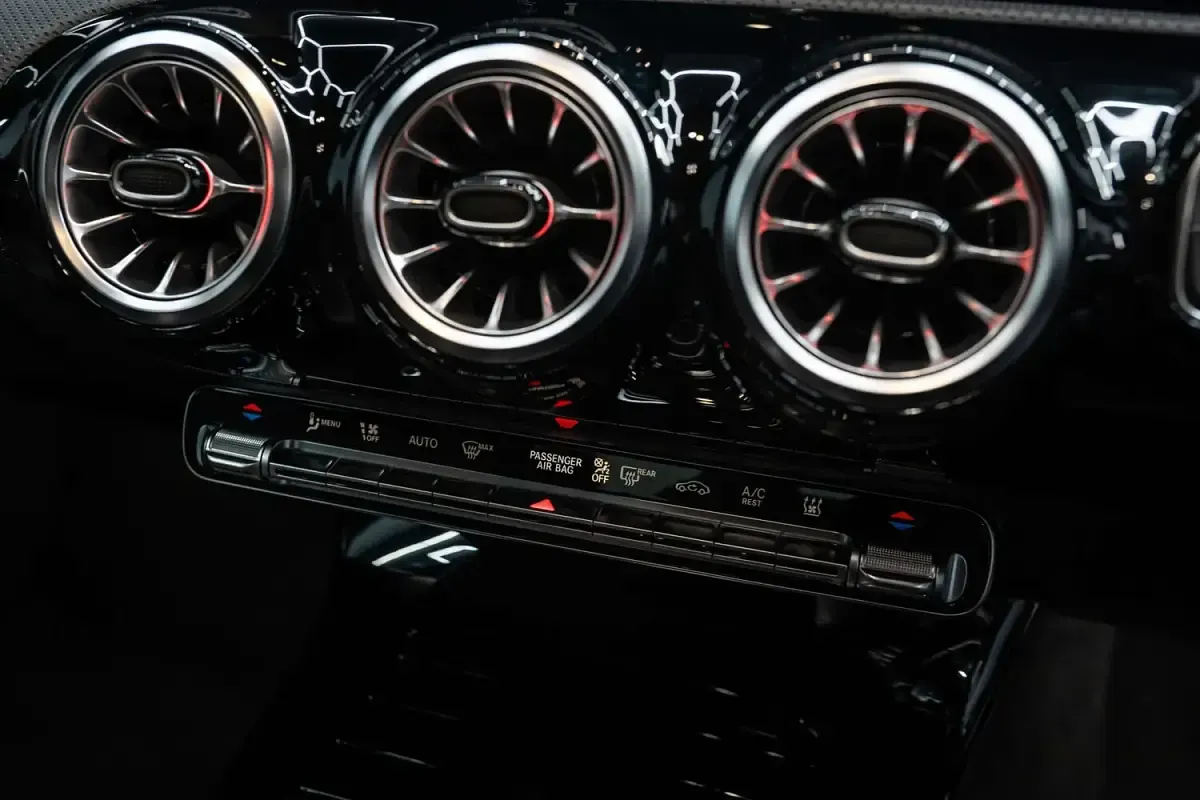Used Mercedes CLA180 AMG Line Premium 136 HP (100 kW) 2023 Black Coupe