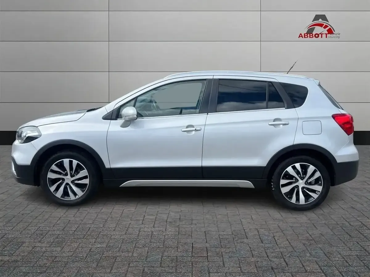 Used Suzuki SX4 SZ5 138 HP (101 kW) 2017 Silver Hatchback