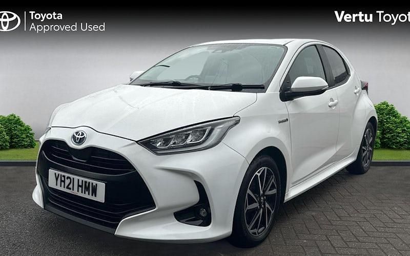 Used Toyota Yaris Hybrid Design 116 HP (85 kW) 2026 Hatchback