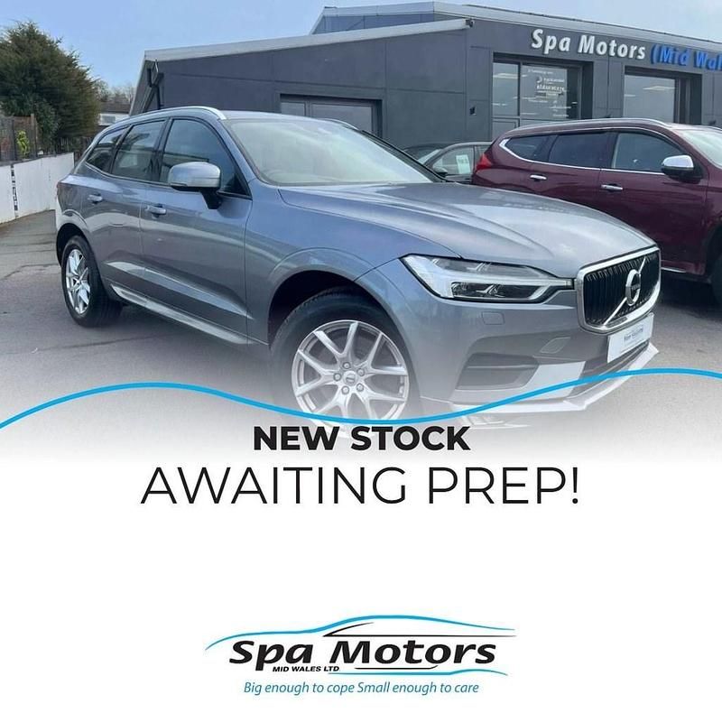 Used Volvo XC60 Momentum 190 HP (139 kW) 2018 Grey SUV