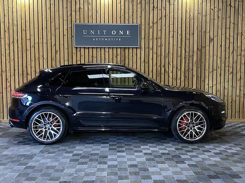 Used Porsche Macan 380 HP (279 kW) 2020 Black SUV