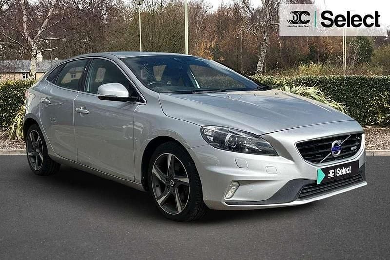 Silver Used 2015 Volvo V40 R-Design Estate | £9,990 (Fair price) - Image 1/4