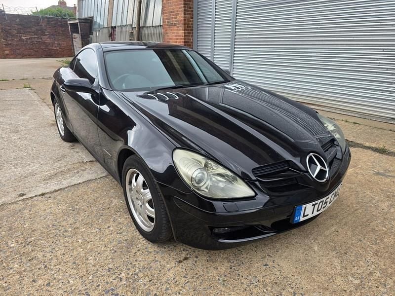 Black Used 2005 Mercedes SLK200 Cabriolet | £1,995 (Good price) - Image 1/4