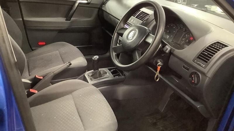 Used VW Polo 2005 Blue Hatchback