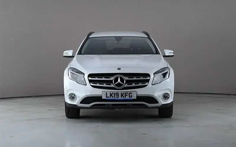 Usado Mercedes GLA200 Executive 156 HP (114 kW) 2019 Branco SUV