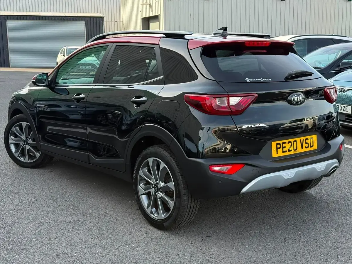 Used Kia Stonic 118 HP (86 kW) 2020 Black SUV