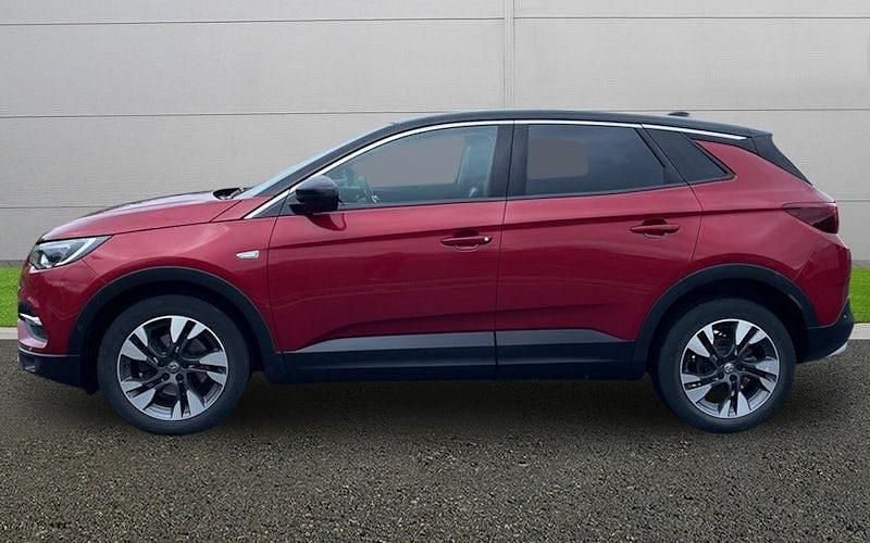 Used Vauxhall Grandland X SRi 131 HP (96 kW) 2020 Red SUV