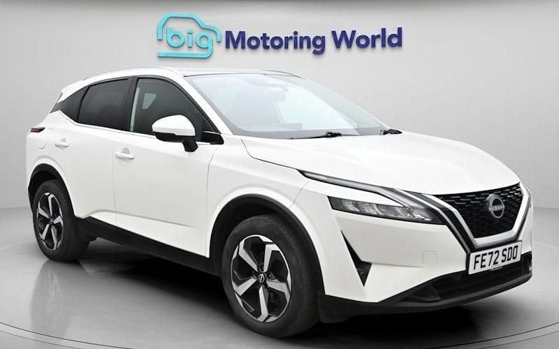 Used Nissan Qashqai N-Connecta 140 HP (102 kW) 2023 White SUV