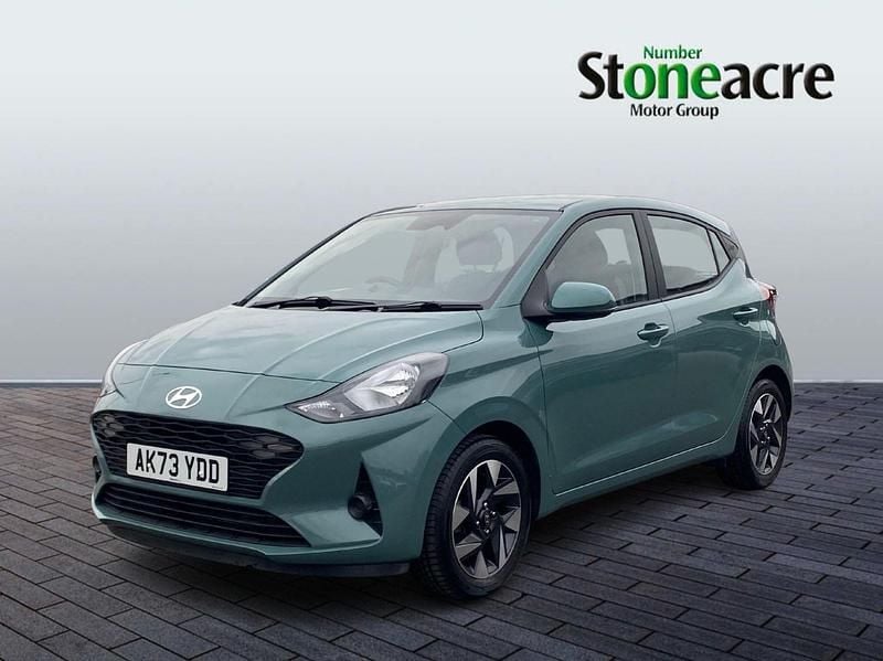 Used Hyundai i10 Advanced 84 HP (61 kW) 2023 Green Hatchback
