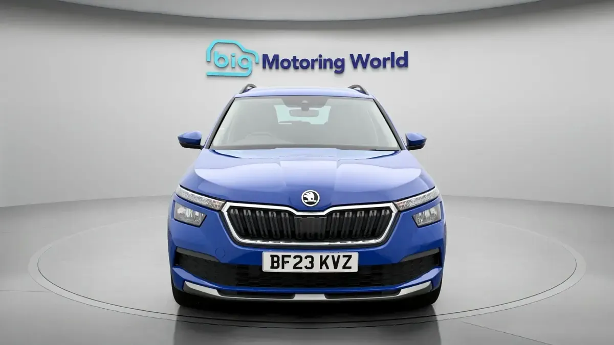Used Skoda Kamiq SE Drive 110 HP (80 kW) 2023 Blue SUV