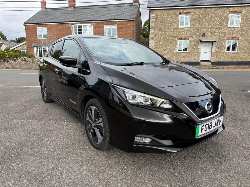 Black Used 2018 Nissan Leaf Tekna Hatchback | £7,995 (A bit pricey) - Image 1/4