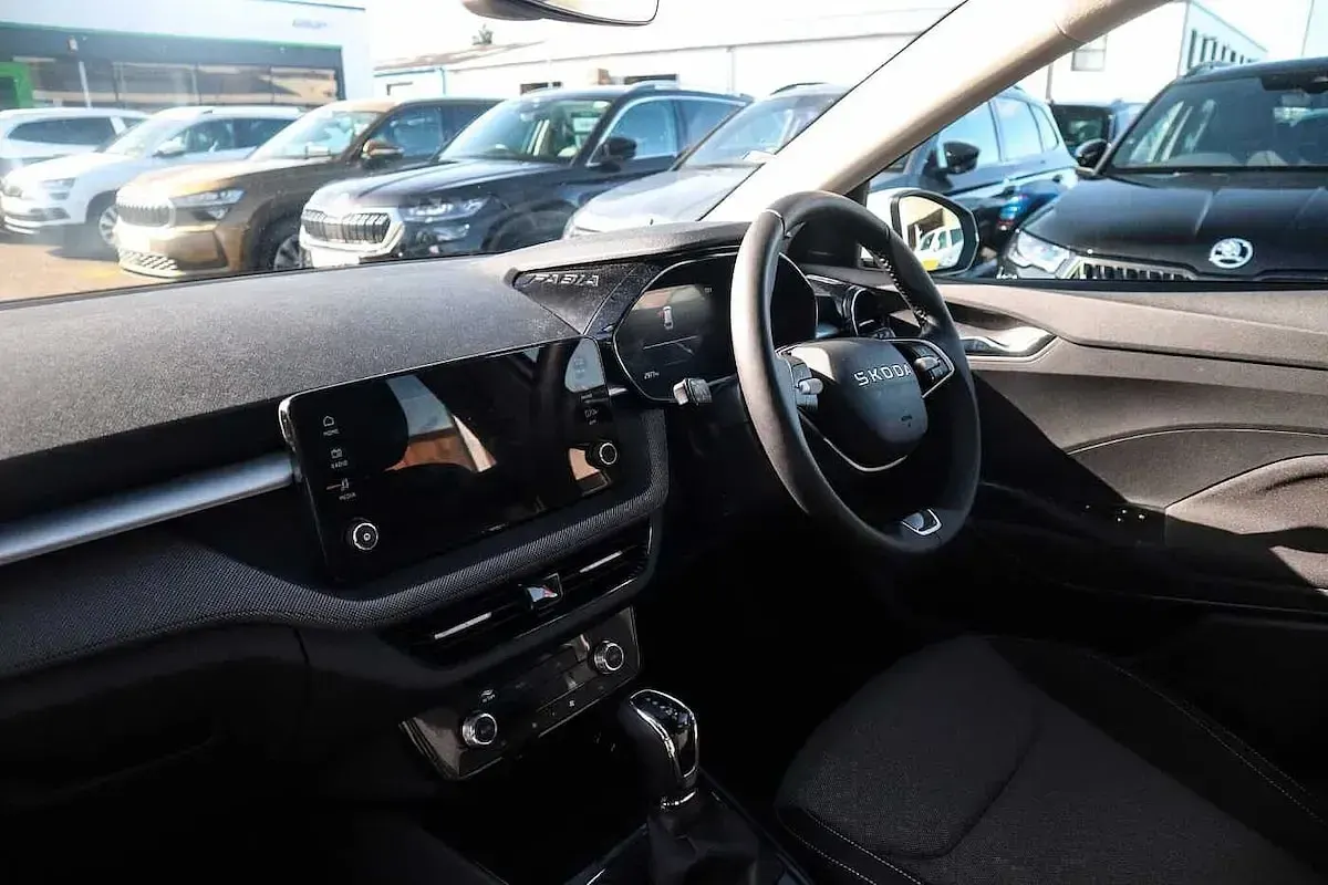 Used Skoda Fabia SE 113 HP (83 kW) 2025 White Hatchback