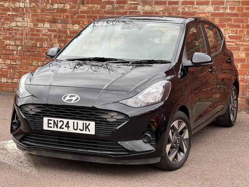 Used Hyundai i10 Advanced 2024 Black Hatchback