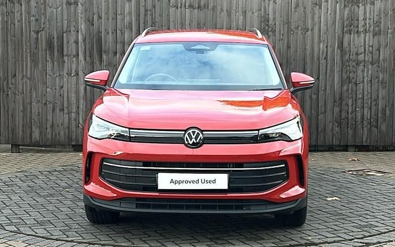 Used 2025 VW Tiguan Match SUV | £31,999 (Expensive) - Image 1/4