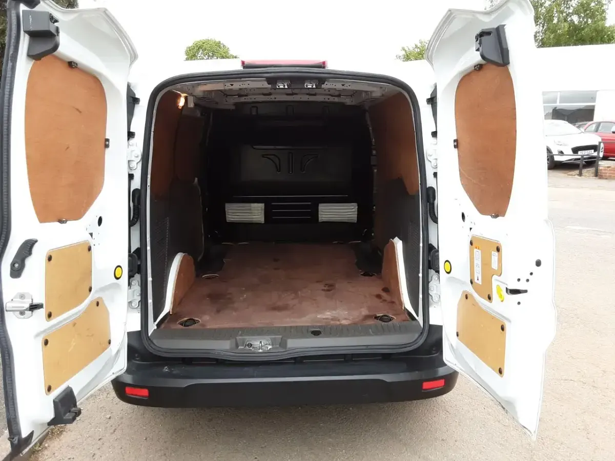 Used Ford Transit Trend 100 HP (73 kW) 2019 White Van