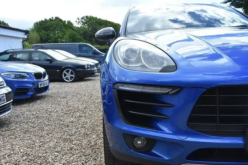 Used Porsche Macan S Diesel 2016 Blue SUV